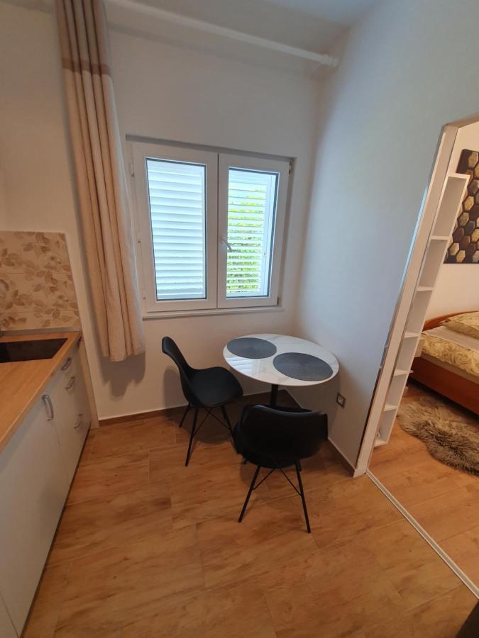 Zita - Heart Of Rovinj, Apartment For 2, Free Parking, 2Min Center, 5Min Beach Walk Luaran gambar