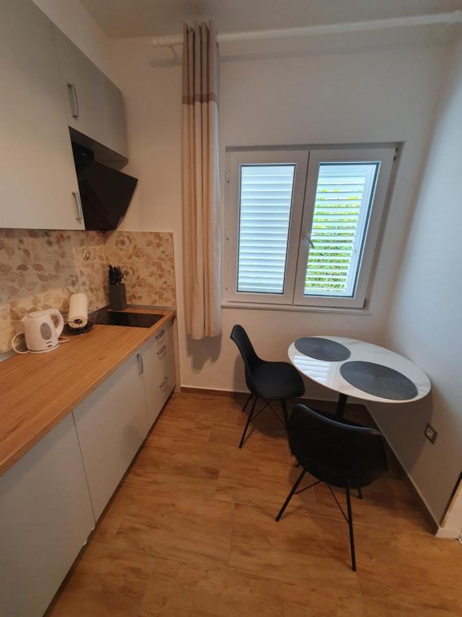 Zita - Heart Of Rovinj, Apartment For 2, Free Parking, 2Min Center, 5Min Beach Walk Luaran gambar
