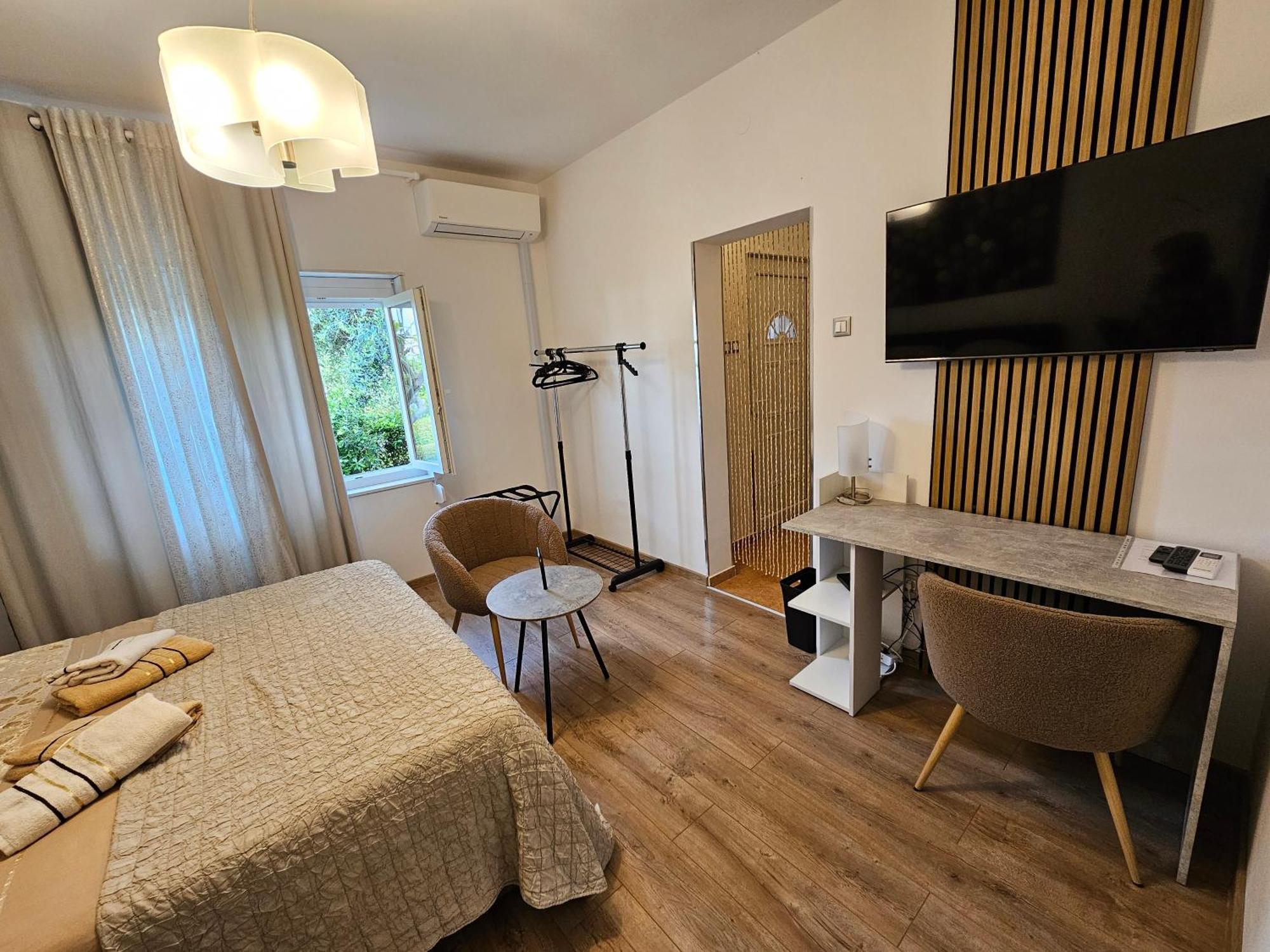 Zita - Heart Of Rovinj, Apartment For 2, Free Parking, 2Min Center, 5Min Beach Walk Luaran gambar